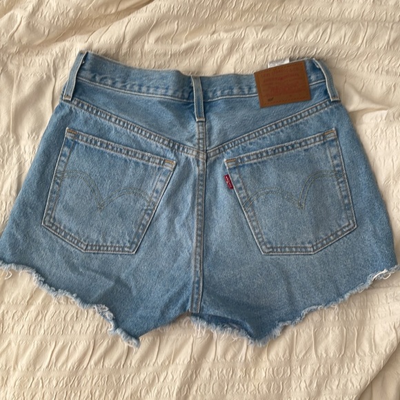 LEVIS 501 Shorts BNWT - Picture 4 of 5